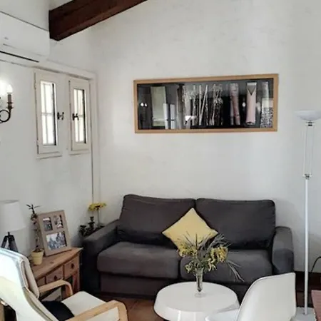Casa vacanze Maison Bormes-les-mimosas, 4 Pièces, 6 Personnes - Fr-1-610-47 Bormes-les-Mimosas