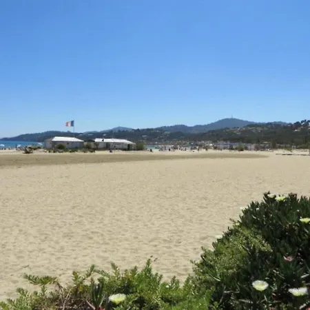 Maison Bormes-les-mimosas, 4 Pièces, 6 Personnes - Fr-1-610-47 Casa vacanze